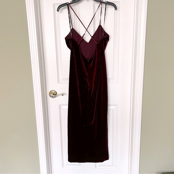 NWOT Bardot Velvet Slip Dress (Wine Red) - size US 8 - Picture 5 of 12